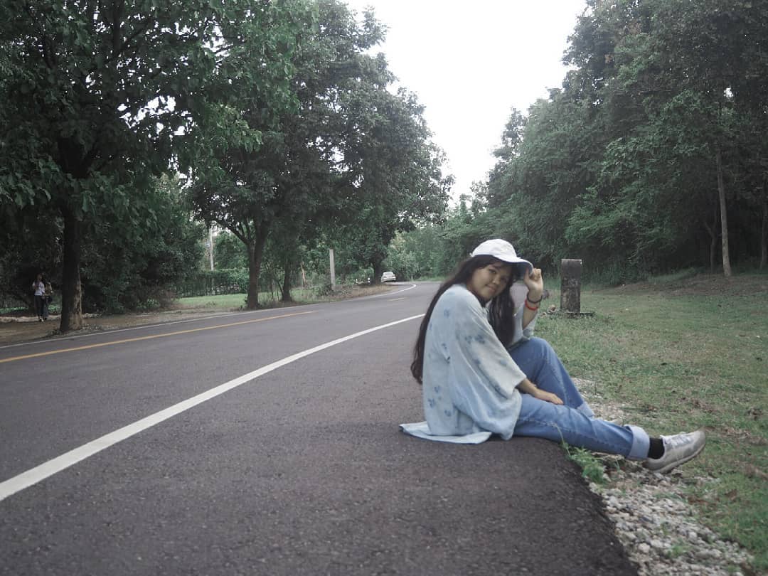 Customer wearing Sumo Vintage